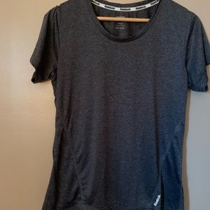 Reebok workout shirt size L